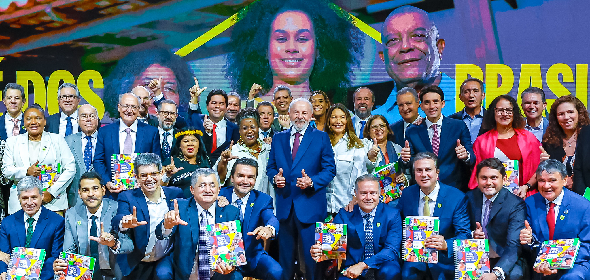 "Brasil dando a volta por cima": Presidente da República, Luiz Inácio Lula da Silva, reúne ministros para anunciar avanços de seu mandato: ciência, tecnologia e inovação foi destaque entre as ações. Foto: Ricardo Stuckert / PR